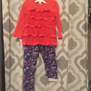 💛🌟SALE🌟💛Coral top/Floral navy blue skinny’s